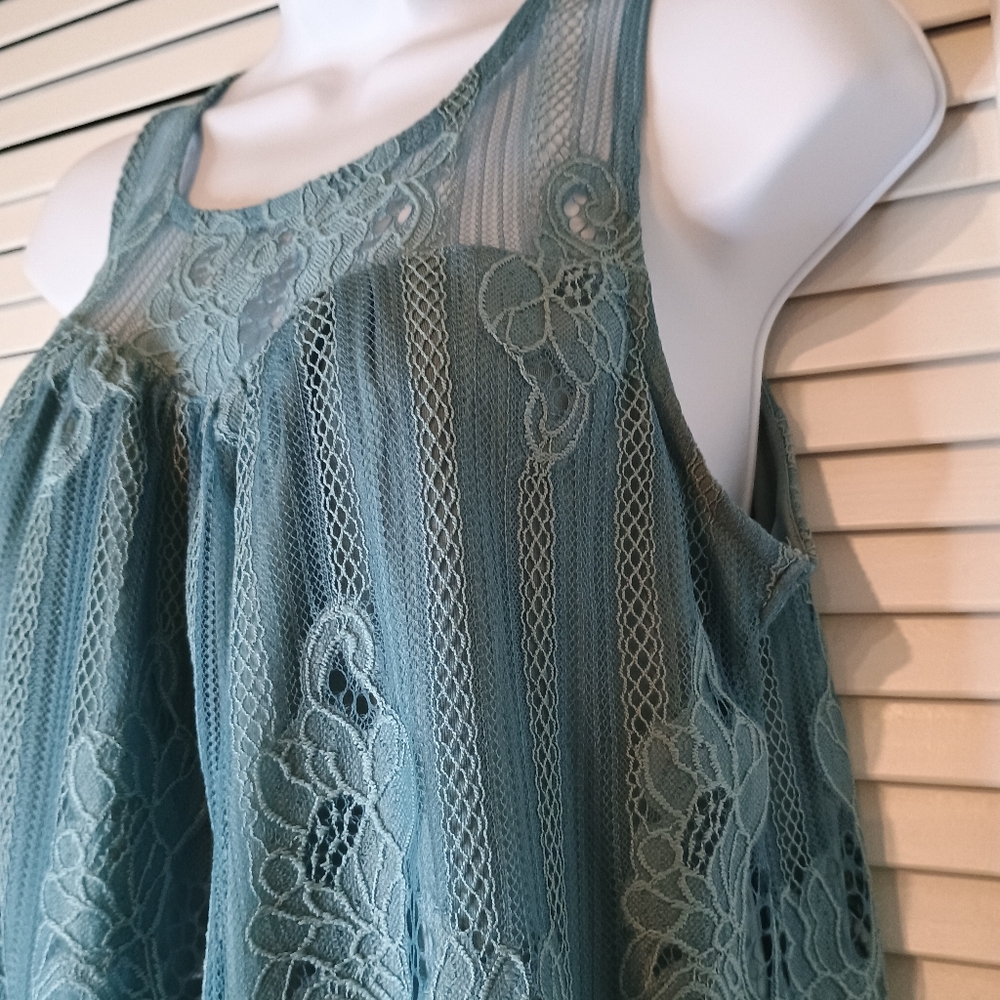 Maurices Lace Sleeveless Mesh Top in Teal Size Large - Picture 3 of 6